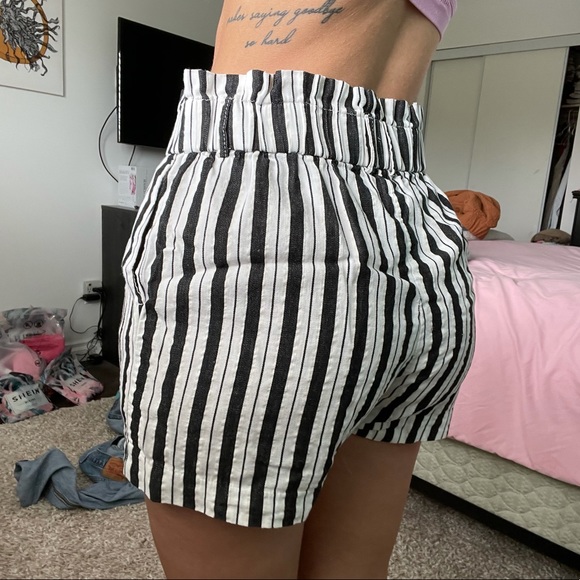 Women’s canvas shorts - Picture 3 of 4